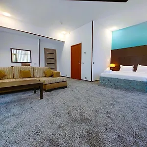 Otel Crossway
